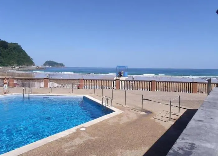 House ***** * Zarautz