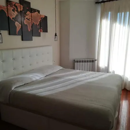 House ***** *